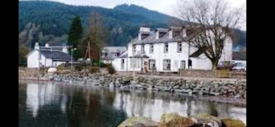 The Waterside - Castle - Loch Goil Carrick